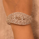 Load image into Gallery viewer, Oval-Shaped Diamond Studded Bracelet
