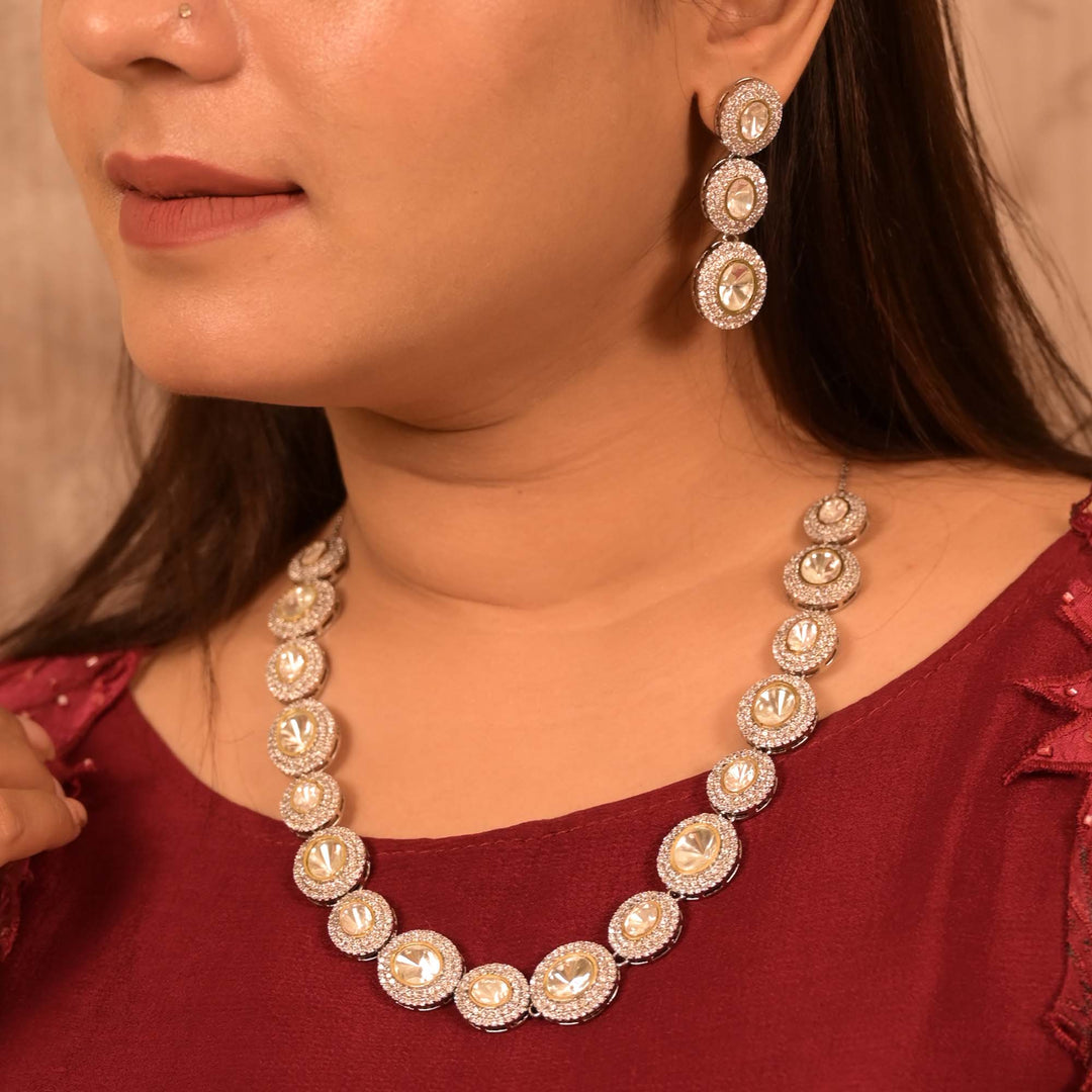 Blingy White Polki Diamond Necklace Set