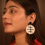 Load image into Gallery viewer, Handcrafted Beaded Basketball Earrings
